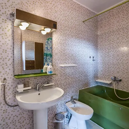 Nada 1202 Apartamento