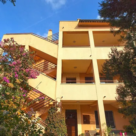 Apartament Nada 1202 *