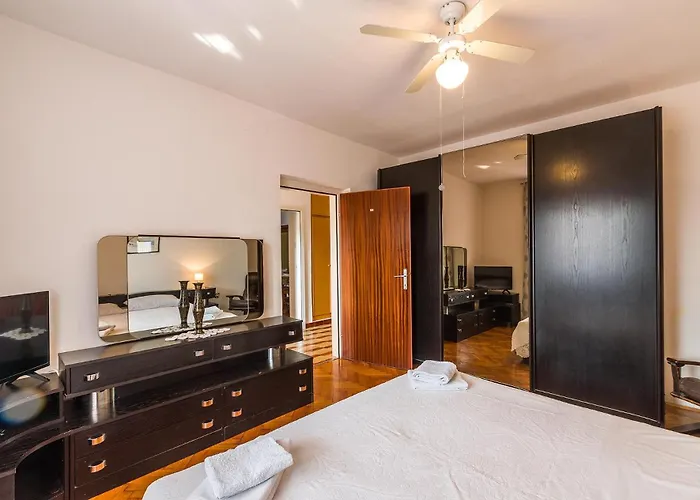 Nada 1202 Lejlighed *